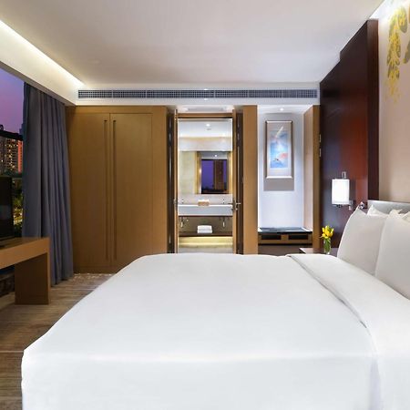 Hilton Garden Inn Фошань Екстер'єр фото