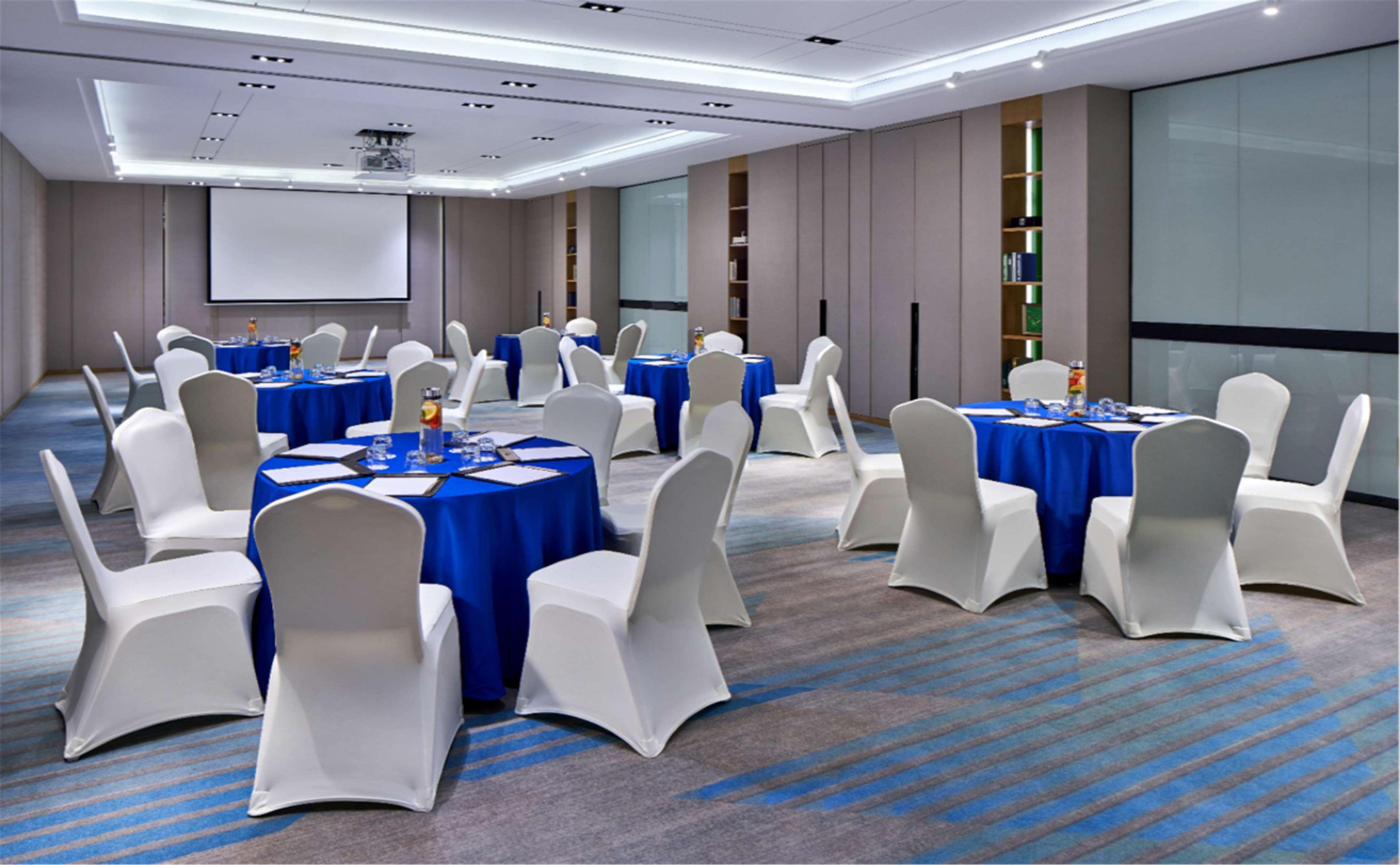 Hilton Garden Inn Фошань Екстер'єр фото