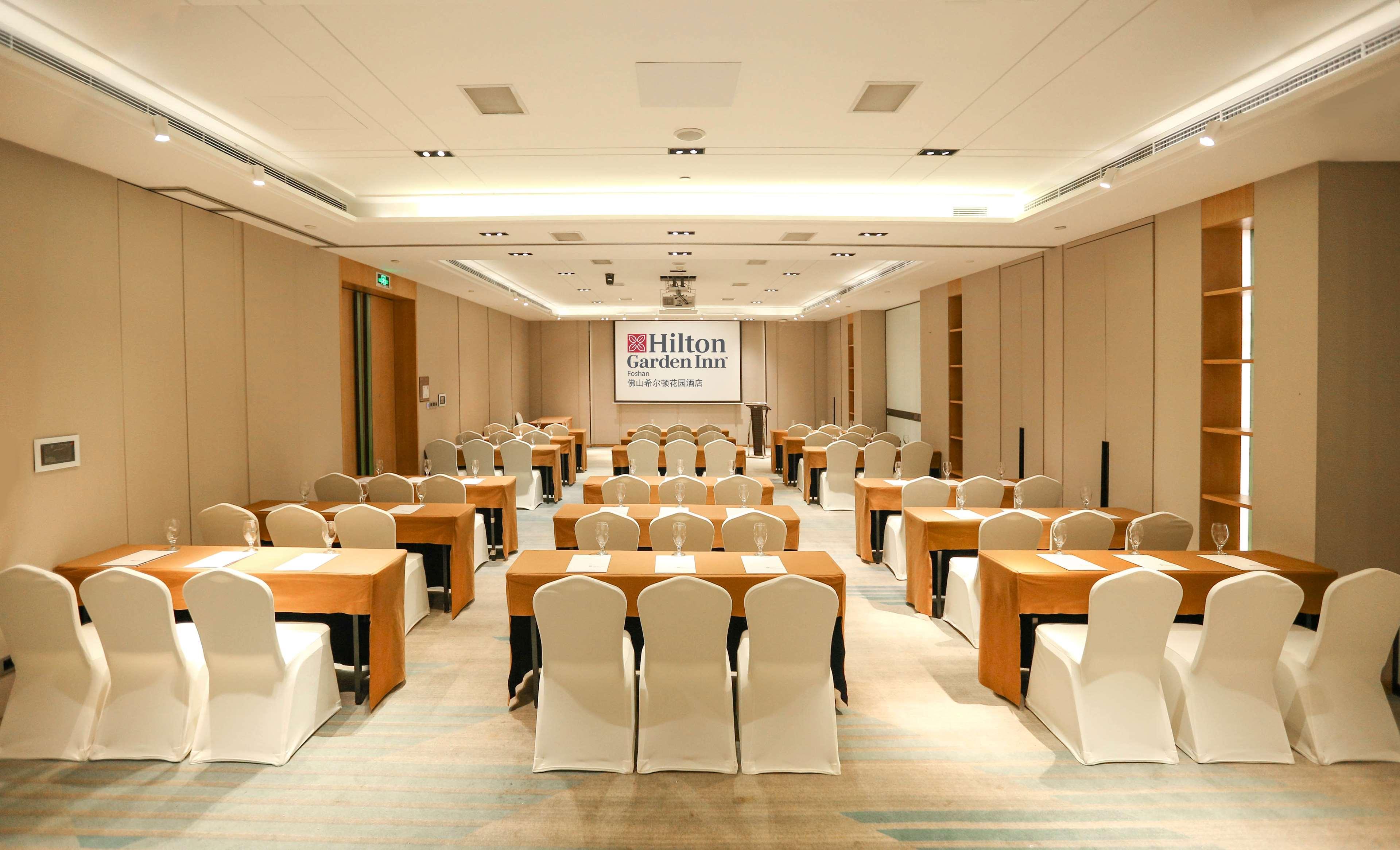 Hilton Garden Inn Фошань Екстер'єр фото
