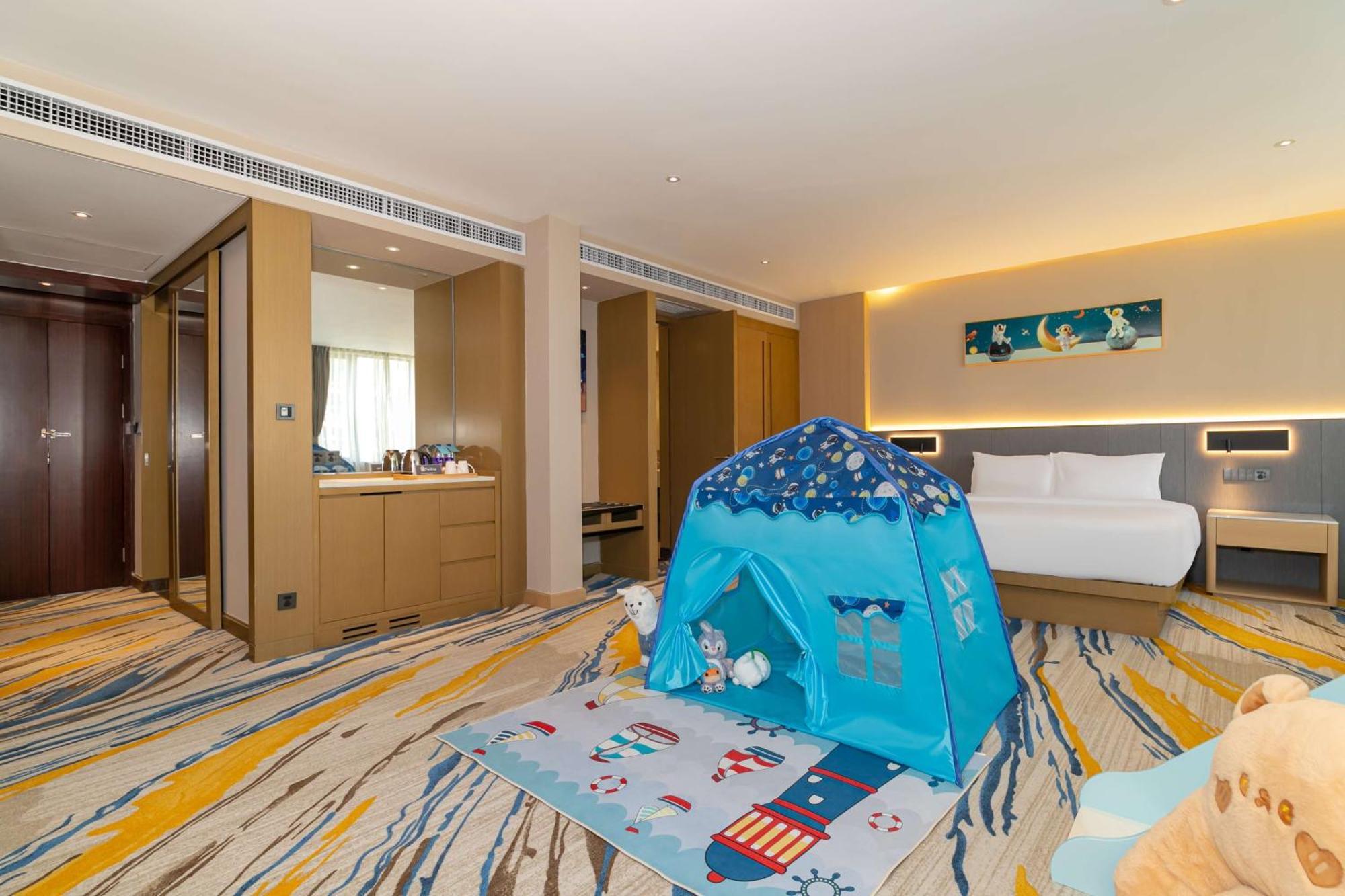 Hilton Garden Inn Фошань Екстер'єр фото